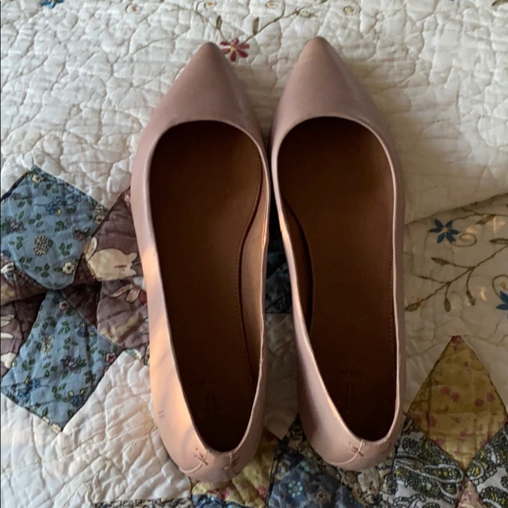 Frye Sienna Ballet Flats NWOT Size 8